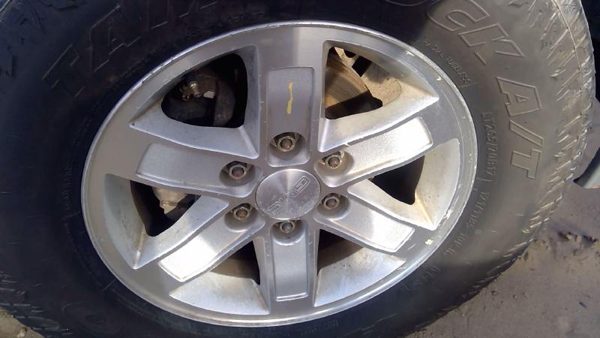 2005 Suburban 1500 Wheel Chevy 1 — photo 7