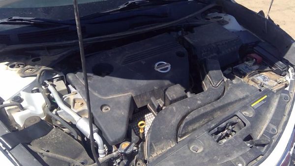 2014 Nissan Altima — vehicle photo 2