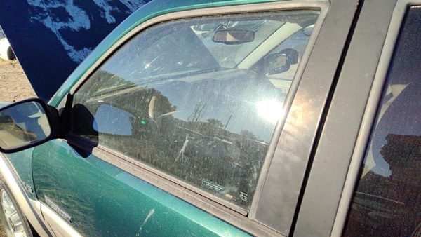 1998-2002 Honda Passport Driver Left Front Side Window Door Glass Oem — photo 2