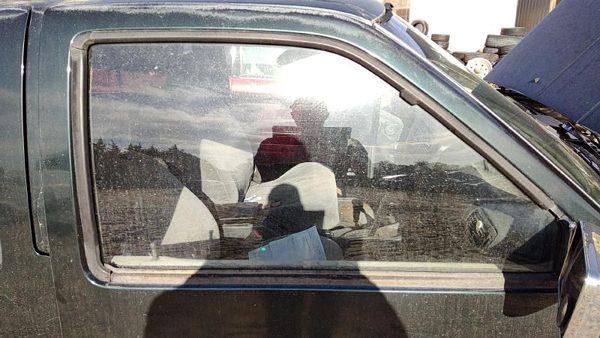 1987-1995 Nissan Pathfinder Passenger Right Front Side Window Door Glass Oem — photo 1