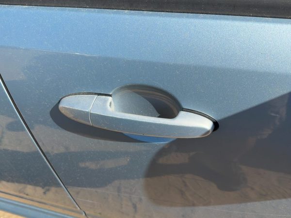 08-11 Mariner Right Front Outside Door Handle Painted 4 Door Light Blue Ls — photo 1