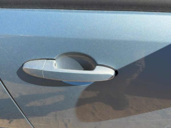 08-11 Mariner Right Front Outside Door Handle Painted 4 Door Light Blue Ls — photo 2