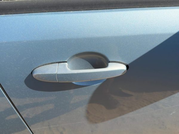 08-11 Mariner Right Front Outside Door Handle Painted 4 Door Light Blue Ls — photo 4