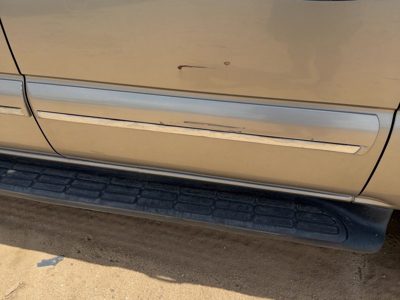 00-04 Suburban Driver Left Rear Moulding From Door Back Trim Strip Pewter 11U