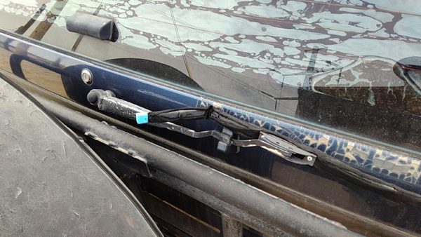 90-95 Nissan Pathfinder Back Glass Wiper Arm Rear Window Blade Liftgate Hatch — photo 3