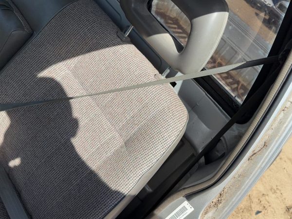 1988-1995 Isuzu Pup Driver Left Front Seat Belt Retractor Oem Shoulder Gray — photo 3