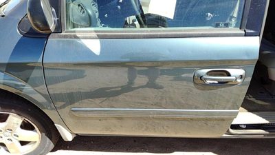 2007 Dodge Caravan Front Door LH Magnesium Ppk