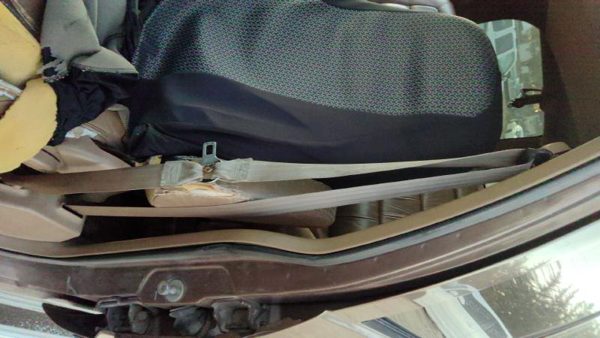 92-94 Chevy Suburban Driver Left Front Seat Belt Retractor Oem Shoulder Tan — photo 5