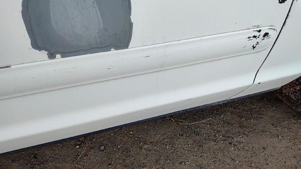 98-08 Ford Crown Vic Passenger Right Front Moulding From Door Trim Strip White — photo 6