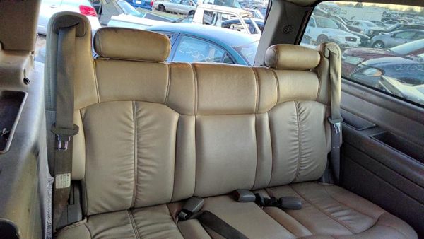 2000-2002 Chevy Suburban Rear Seat Assembly 3Rd Row Oem Back Seat 922 Light Gray — photo 3