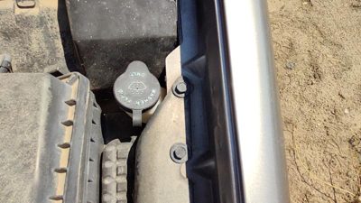 1999 Cadillac Deville Windshield Washer Fluid Reservoir With Pump Oem Wiper Tank