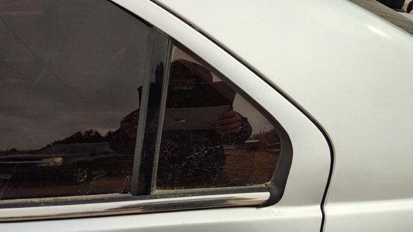 2006-2012 Ford Fusion Driver Left Rear Vent Window Back Door Glass With Frame — photo 1
