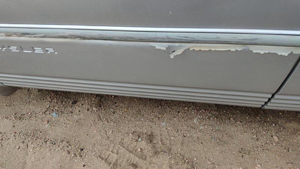 2000 Chrysler Town & Country Driver Left Front Moulding From Door Trim Silver — photo 4