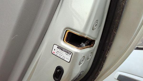 2002-2006 Toyota Camry Passenger Right Rear Door Latch With Rods/Cables Oem Back — photo 3
