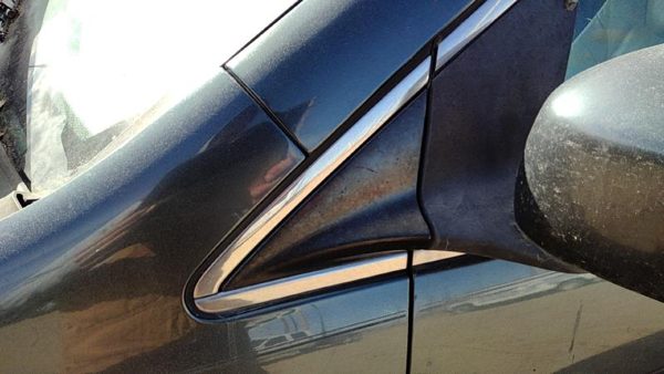 2005-2010 Honda Odyssey Driver Left Moulding From Fender Oem Trim Strip Blue — photo 1