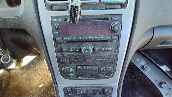 2007-2016 Gmc Acadia Trim Bezel Around Radio Surround Dash Panel Oem — photo 3