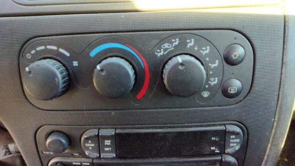 1998-2004 Dodge Intrepid Temperature Control Module In Dash Heater Ac Head Unit — photo 2