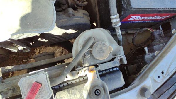 2000-2006 Subaru Legacy Coolant Reservoir Radiator Overflow Tank Bottle Oem 2.5L — photo 1