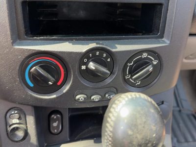 04-05 Vue Redline Temperature Control Module In Dash Heater Ac Head Unit Oem