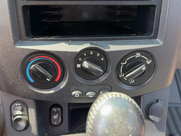 04-05 Vue Redline Temperature Control Module In Dash Heater Ac Head Unit Oem — photo 5