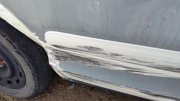 98-08 Crown Vic Passenger Right Rear Moulding From Door Back Trim Strip White — photo 3