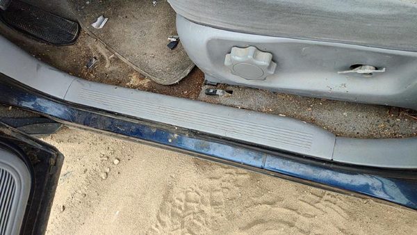 01-03 Toyota Sienna Driver Left Lower Sill Step Moulding Trim Panel Oem Gray 11 — photo 3