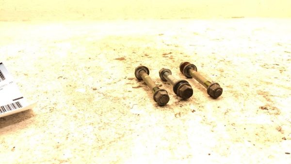92-95 4 Runner Set of Hardware for Power Steering gear box mounting bolts only — photo 2