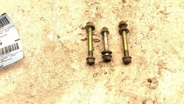 92-95 4 Runner Set of Hardware for Power Steering gear box mounting bolts only — photo 4
