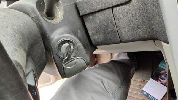 2007-2009 Chevy Equinox Ignition Switch Assembly With Key Complete Electrical — photo 1