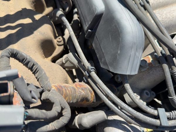 90-95 Nissan Pathfinder Complete Fuel Rail with Injectors Set Loaded OEM 3.0L — photo 1