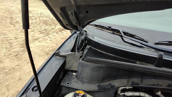 2016-21 Hyundai Tucson Passenger Right Hood Hinge Assembly Oem Coliseum Grey Z56 — photo 3