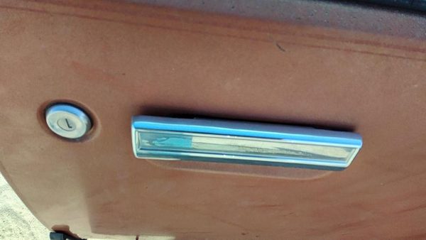 1985 2Dr Pontiac Sunbird Passenger Right Front Outside Door Handle Oem — photo 2