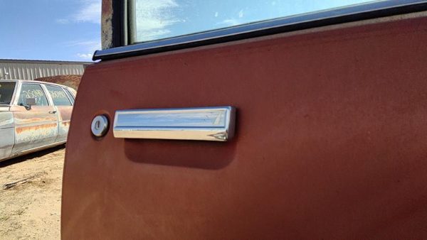 1985 2Dr Pontiac Sunbird Passenger Right Front Outside Door Handle Oem — photo 4