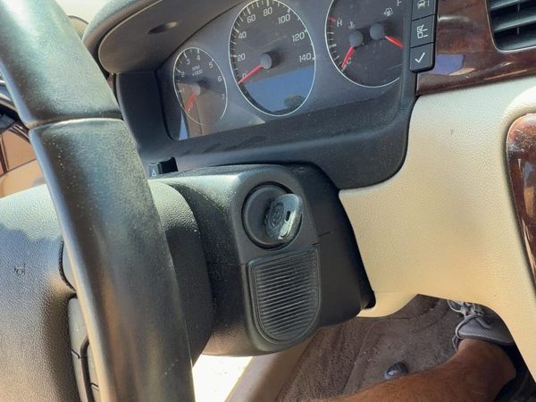 2010-2011 Chevy Impala Steering Column Assembly Oem Floor Shift Neutral 522 — photo 4