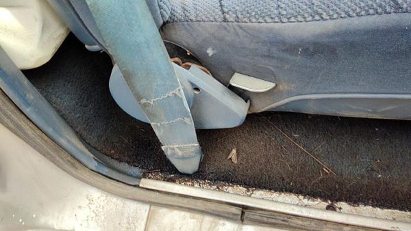 1987 Ford Ranger Seat Track Blue — photo 1