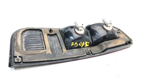 2003-2005 Lincoln Aviator Driver Left Inner Tail Light Oem Brake Lamp Rear — photo 8
