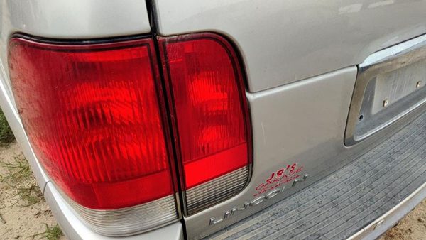 2003-2005 Lincoln Aviator Driver Left Inner Tail Light Oem Brake Lamp Rear — photo 3