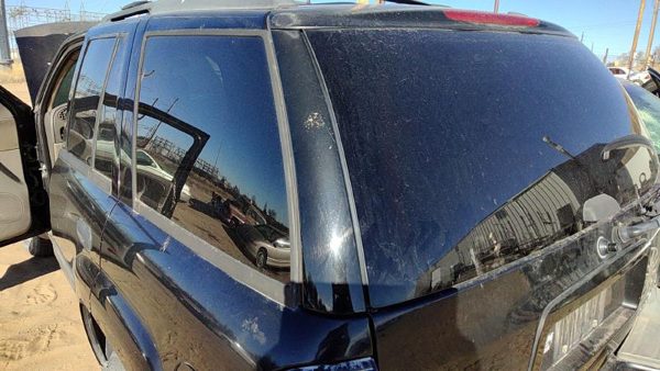 02-09 Chevy Trail Blazer Driver Left Rear Moulding On Quarter Panel Oem Black — photo 2