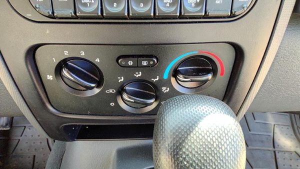 2004-07 Jeep Liberty Temperature Control Module In Dash Heater Ac Head Unit Oem — photo 5