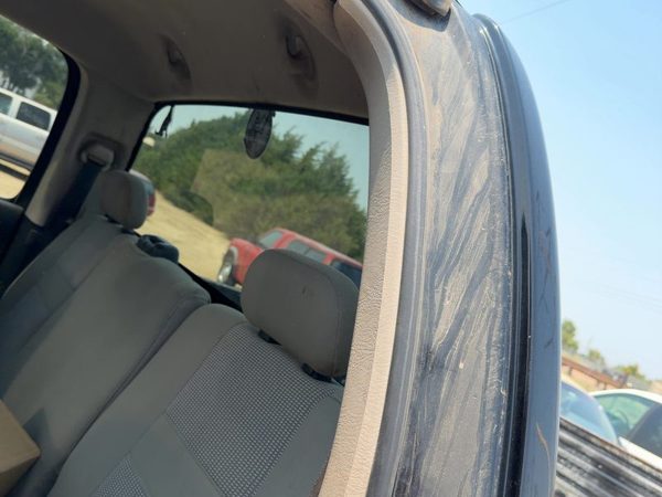 02-05 Dodge Ram 1500 Quad Cab Driver Left Rear Upper B-Pillar Trim — photo 3