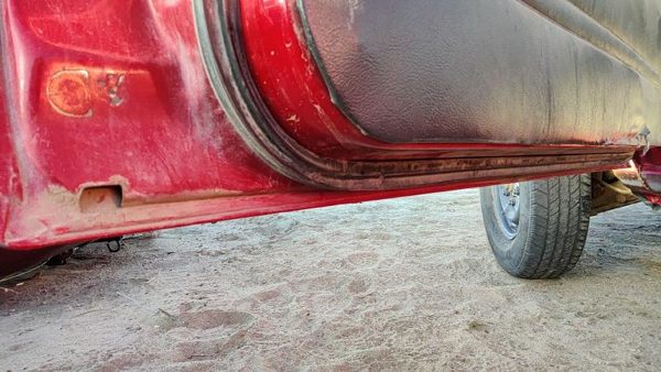 1997 Nissan Pickup Front Door LH Red 801003B030 — photo 10