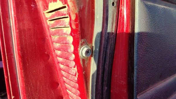1997 Nissan Pickup Front Door LH Red 801003B030 — photo 11