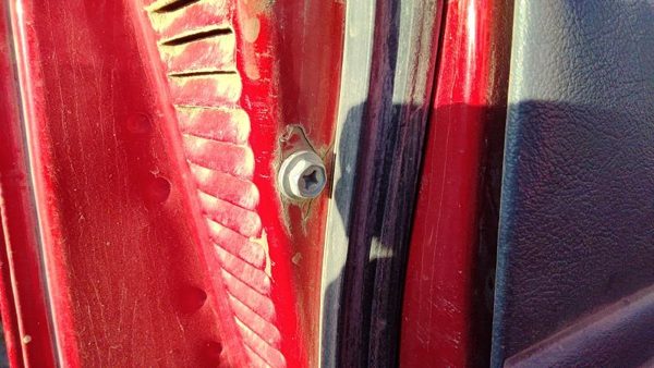 1997 Nissan Pickup Front Door LH Red 801003B030 — photo 12