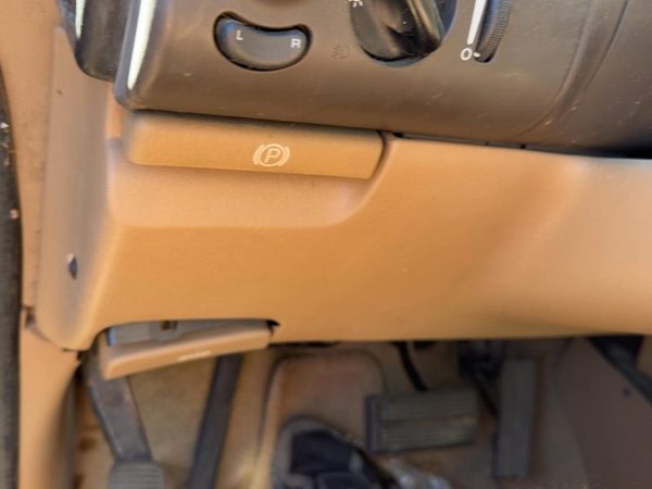 96-00 Town & Country Lower Dash Under Column Knee Bolster Trim Panel Tan Flk5 — photo 2