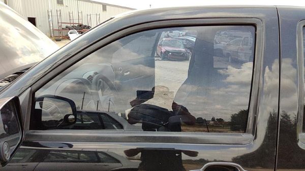 2004-2012 Gmc Canyon Driver Left Front Side Window Door Glass Oem 97247739 — photo 2