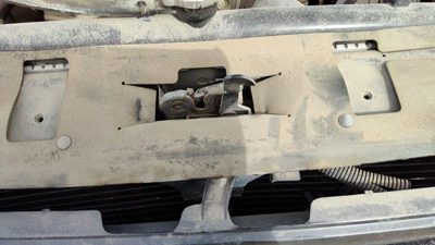 1993-1995 Nissan Pathfinder Hood Latch Assembly With Bracket Oem 6250055G00