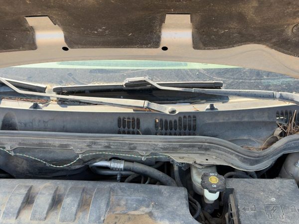 2008 Chevy Cobalt Windshield Wiper Cowl Vent Trim Panel Oem Cover — photo 3