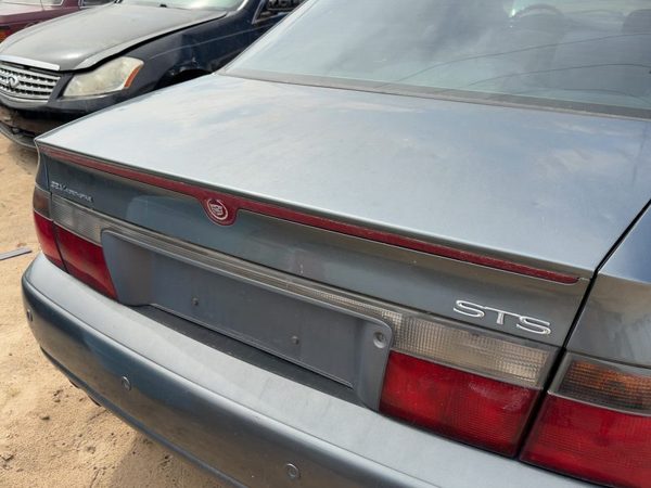 1998-2004 Cadillac Seville Third Brake Light Middle Lamp Oem Sedan — photo 1