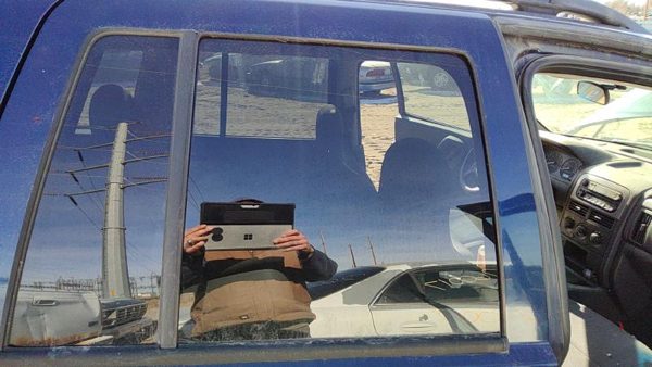 1999-2004 Jeep Grand Cherokee Passenger Right Rear Side Window Door Glass Back — photo 3