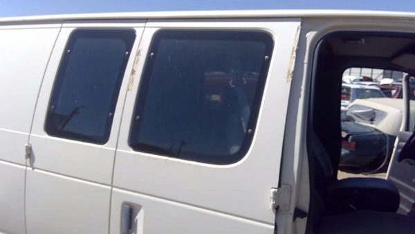1993 Ford Van Rear Door RH White — photo 7